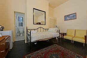 Edinburgh Gallery Bed & Breakfast