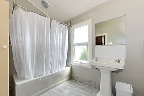 Edinburgh Gallery Bed & Breakfast