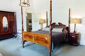 Lindsay House Guesthouse