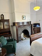 Lindsay House Guesthouse