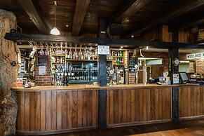 The Honest Lawyer, Ascend Hotel Collection