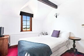 The Honest Lawyer, Ascend Hotel Collection