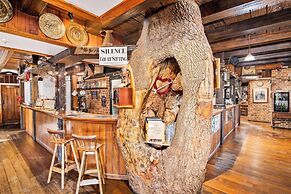 The Honest Lawyer, Ascend Hotel Collection