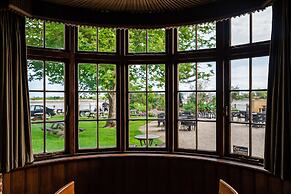 The Honest Lawyer, Ascend Hotel Collection