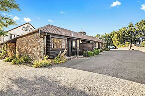 The Honest Lawyer, Ascend Hotel Collection