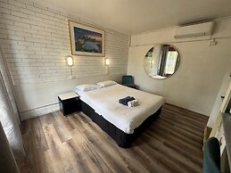 Mayfield Motel