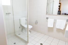 Sundowner Hotel Motel