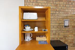 Sundowner Hotel Motel