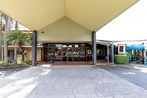 Sundowner Hotel Motel