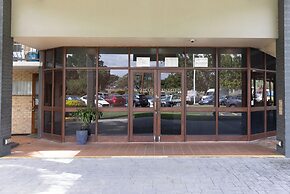 Sundowner Hotel Motel