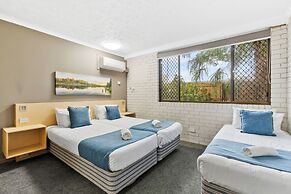 Morayfield Tavern & Motel