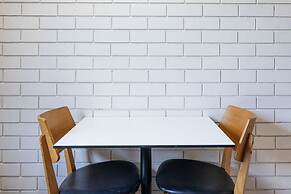 Morayfield Tavern & Motel