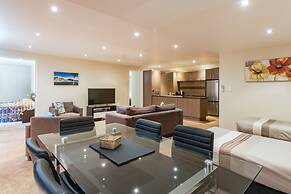 Edgewater Palms Apartments