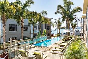 Edgewater Palms Apartments