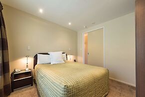 Edgewater Palms Apartments