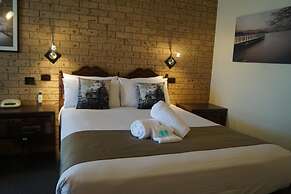 Bell Tower Motor Inn