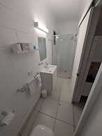Moffat Beach Motel Caloundra