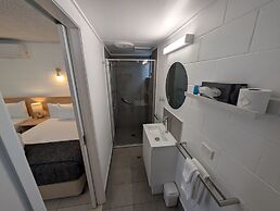 Moffat Beach Motel Caloundra