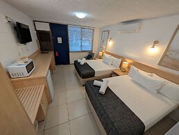 Moffat Beach Motel Caloundra