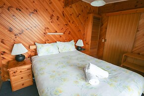 Lazy Acre Log Cabins