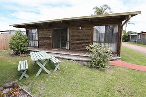 Lazy Acre Log Cabins