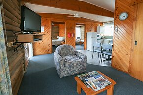 Lazy Acre Log Cabins