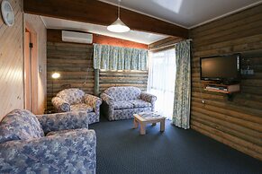 Lazy Acre Log Cabins