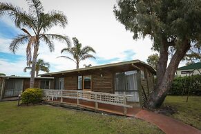 Lazy Acre Log Cabins