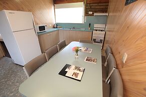 Lazy Acre Log Cabins