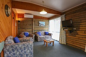 Lazy Acre Log Cabins