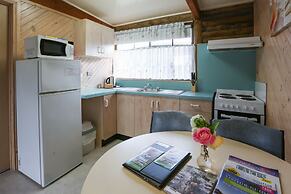 Lazy Acre Log Cabins