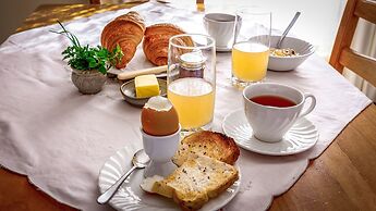 Honeysuckle Cottages Stanthorpe