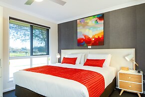 Howlong Golf Resort