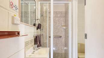 Peak Hill Golden Peak Budget Motel