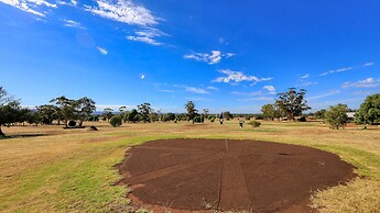 Peak Hill Golden Peak Budget Motel