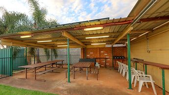 Peak Hill Golden Peak Budget Motel