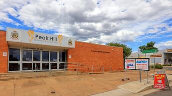 Peak Hill Golden Peak Budget Motel