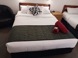 Peak Hill Golden Peak Budget Motel