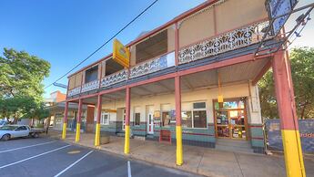 Peak Hill Golden Peak Budget Motel