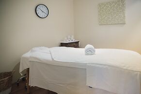 Macedon Ranges Hotel & Spa