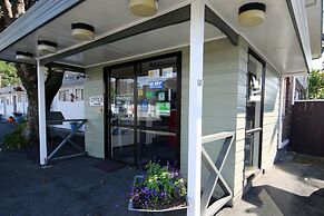 Midway Pacifica Lodge