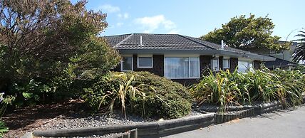 Midway Pacifica Lodge