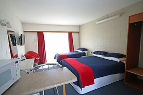 Midway Pacifica Lodge