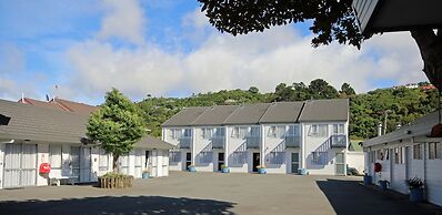 Midway Pacifica Lodge