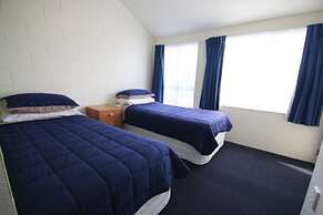 Midway Pacifica Lodge