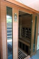 Midway Pacifica Lodge