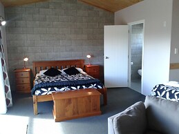 Abbey Court Motel