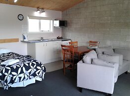Abbey Court Motel