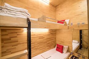 Box Hotel