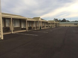 Pelicans Motel San Remo